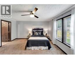4881 MAPLEVIEW Crescent - 16