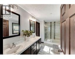4881 MAPLEVIEW Crescent - 18