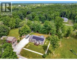 4881 MAPLEVIEW Crescent - 3