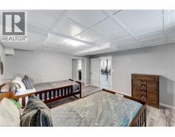 4881 MAPLEVIEW Crescent - 35