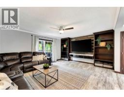 4881 MAPLEVIEW Crescent - 7