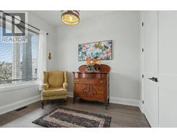 38 SWAN Avenue - 8