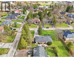 13 WESTVIEW Crescent - 15