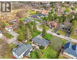 13 WESTVIEW Crescent - 16