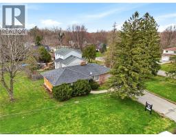 13 WESTVIEW Crescent - 2