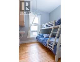 347 QUEEN Street S - 20