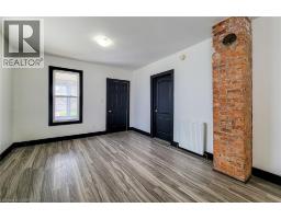 98 WELLAND Street N - 14
