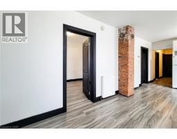 98 WELLAND Street N - 21