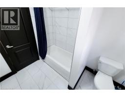 98 WELLAND Street N - 27