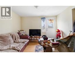 307 S WALLACE Avenue S - 29