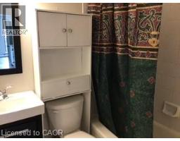81 CHARLTON Avenue E UnitNo. 904 - 11