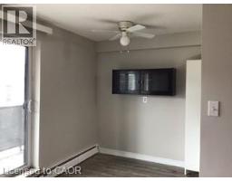 81 CHARLTON Avenue E UnitNo. 904 - 5