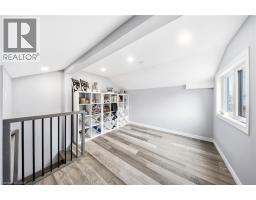 464 WEST EDITH CAVELL Boulevard - 22