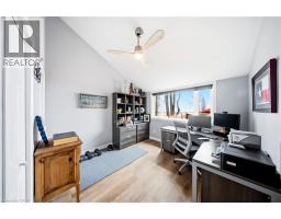 464 WEST EDITH CAVELL Boulevard - 25