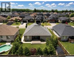 98 ALLANDALE Crescent - 2