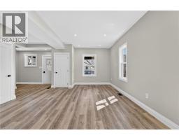 20 AVENUE Place - 10
