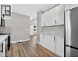 20 AVENUE Place - 20