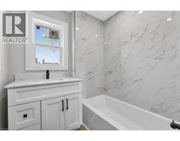 20 AVENUE Place - 33
