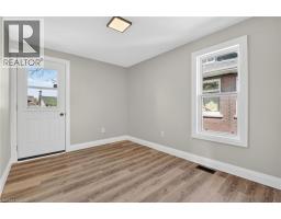 20 AVENUE Place - 34