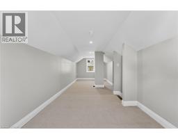 20 AVENUE Place - 37