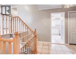 8 SANFORD Crescent - 14