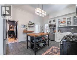 203 WOOD Street E - 8