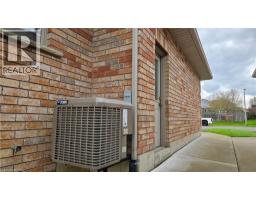 451 QUEEN Street S - 25