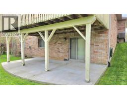 451 QUEEN Street S - 29