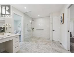 10 ALEXANDER Avenue - 21