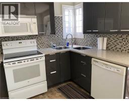 184 ARKELL Street - 3