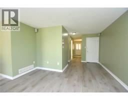 2 HARBOUR Drive UnitNo. 17 - 8