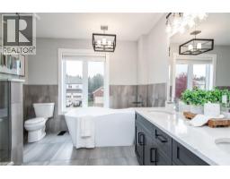 11 GALENA Street - 35