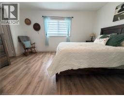 264 LANGLAW Drive - 13