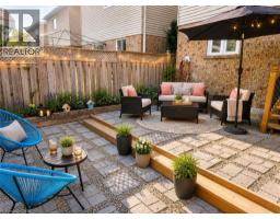 264 LANGLAW Drive - 24