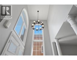 44 BANINGTON Crescent - 14