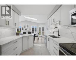 44 BANINGTON Crescent - 17