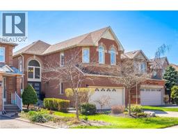 44 BANINGTON Crescent - 3