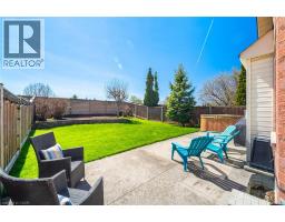 44 BANINGTON Crescent - 48