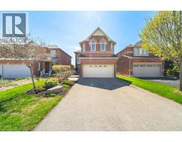 44 BANINGTON Crescent - 5