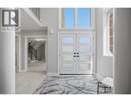 44 BANINGTON Crescent - 6