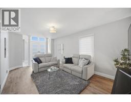 44 BANINGTON Crescent - 9