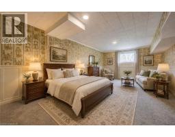 51 UNDERHILL Crescent - 28