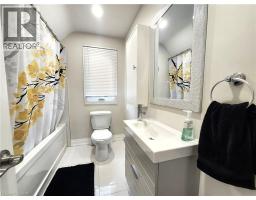 129 MOORE Avenue S - 13