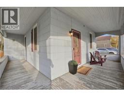27 WELLINGTON Street - 6