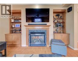 699 COMMONWEALTH Crescent - 12