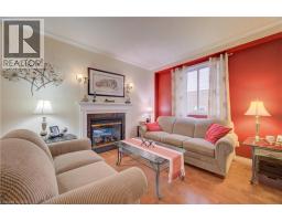 699 COMMONWEALTH Crescent - 4