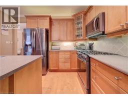 699 COMMONWEALTH Crescent - 7