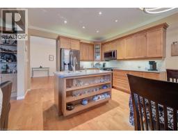 699 COMMONWEALTH Crescent - 8