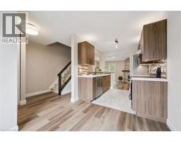 219 KINGSWOOD Drive UnitNo. 26 - 8