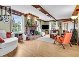 10 MAPLE Avenue - 4